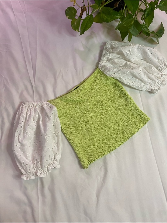 Strut & Bolt Tops - Smocked Lime Green Crop Top with White Puff Eyelet Sleeves